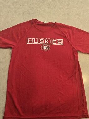St. Cloud State Huskies - Youth XL Red T-shirt.
